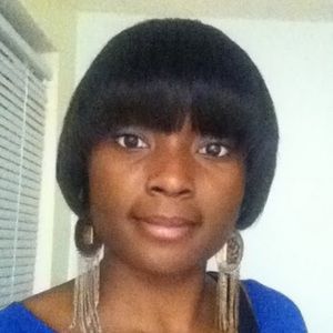 Meet your Posher, Monique